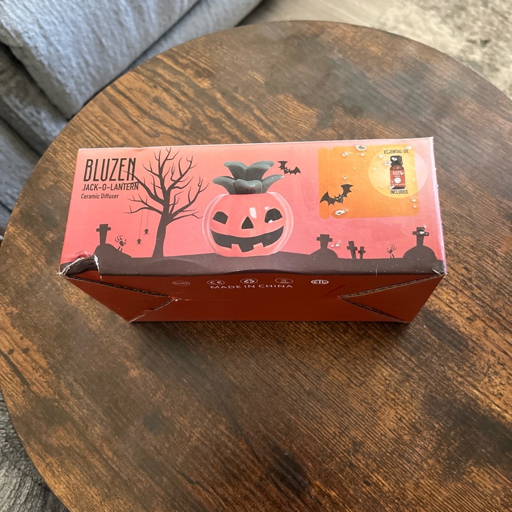 BLUZEN Halloween Pumpkin Jack-O-Lantern Ceramic Oil Diffuser